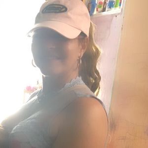 Meet your Posher, Marisel